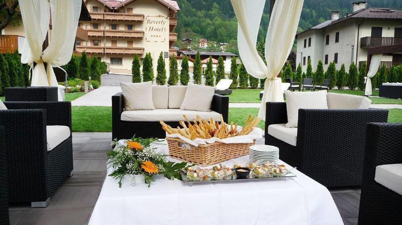 Beverly Alps Hotel & Spa Pinzolo Luaran gambar