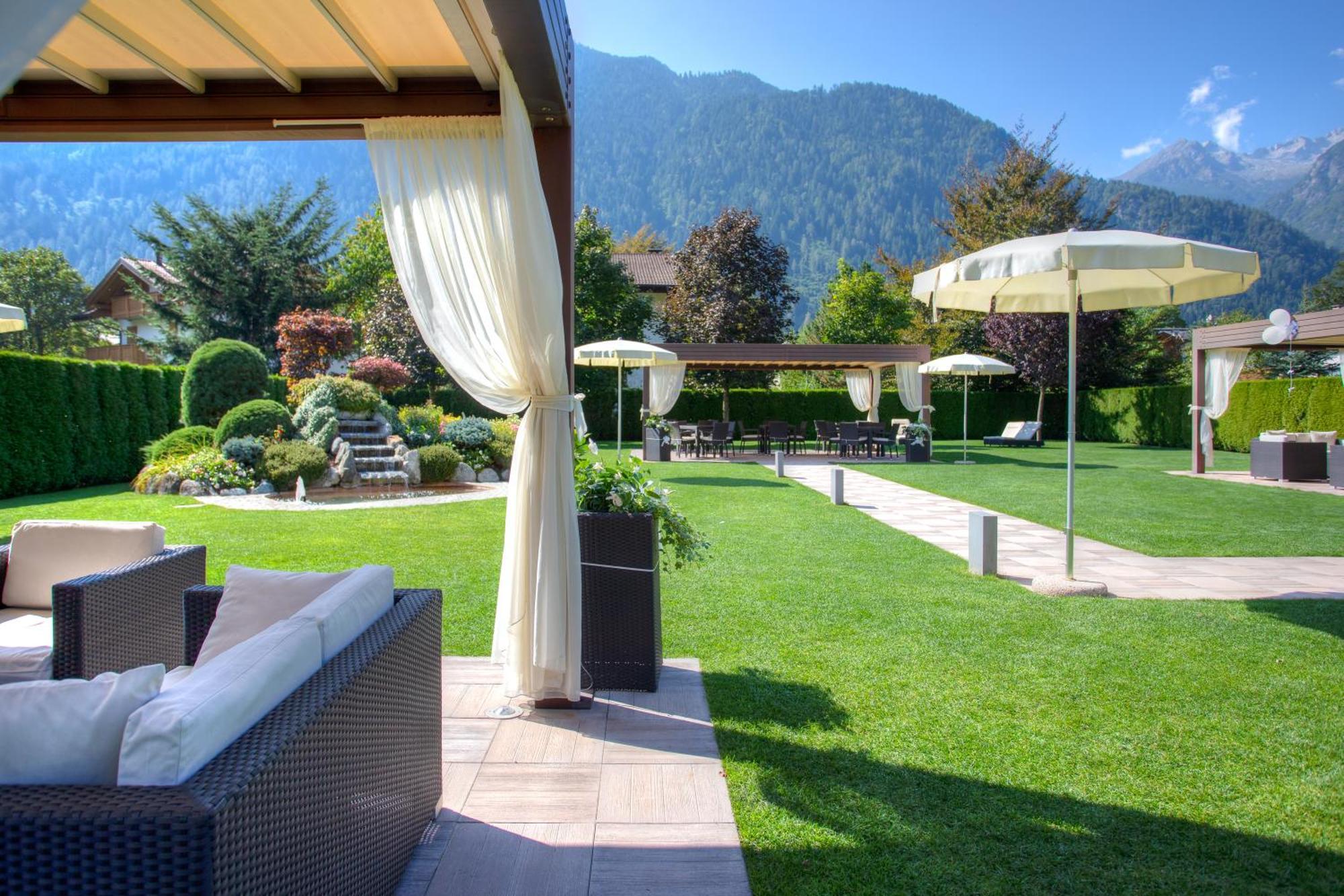 Beverly Alps Hotel & Spa Pinzolo Luaran gambar